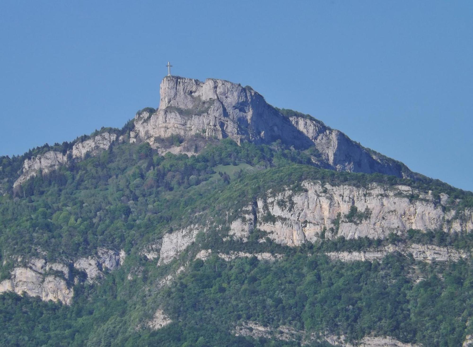 Superbe Appartement - Parking Gratuit - 4 Personnes Chambery Exterior photo